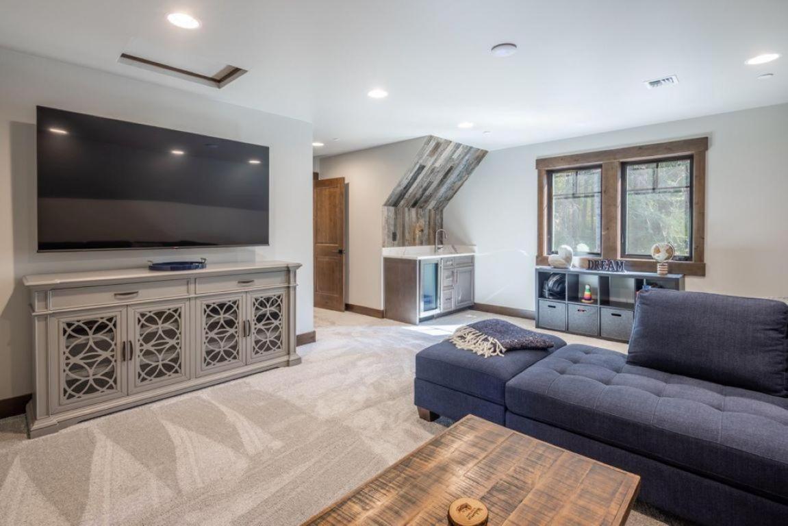 Suncadia 4 Bdrm Home Beautiful Floor To Ceiling Fireplace Кли Елъм Екстериор снимка
