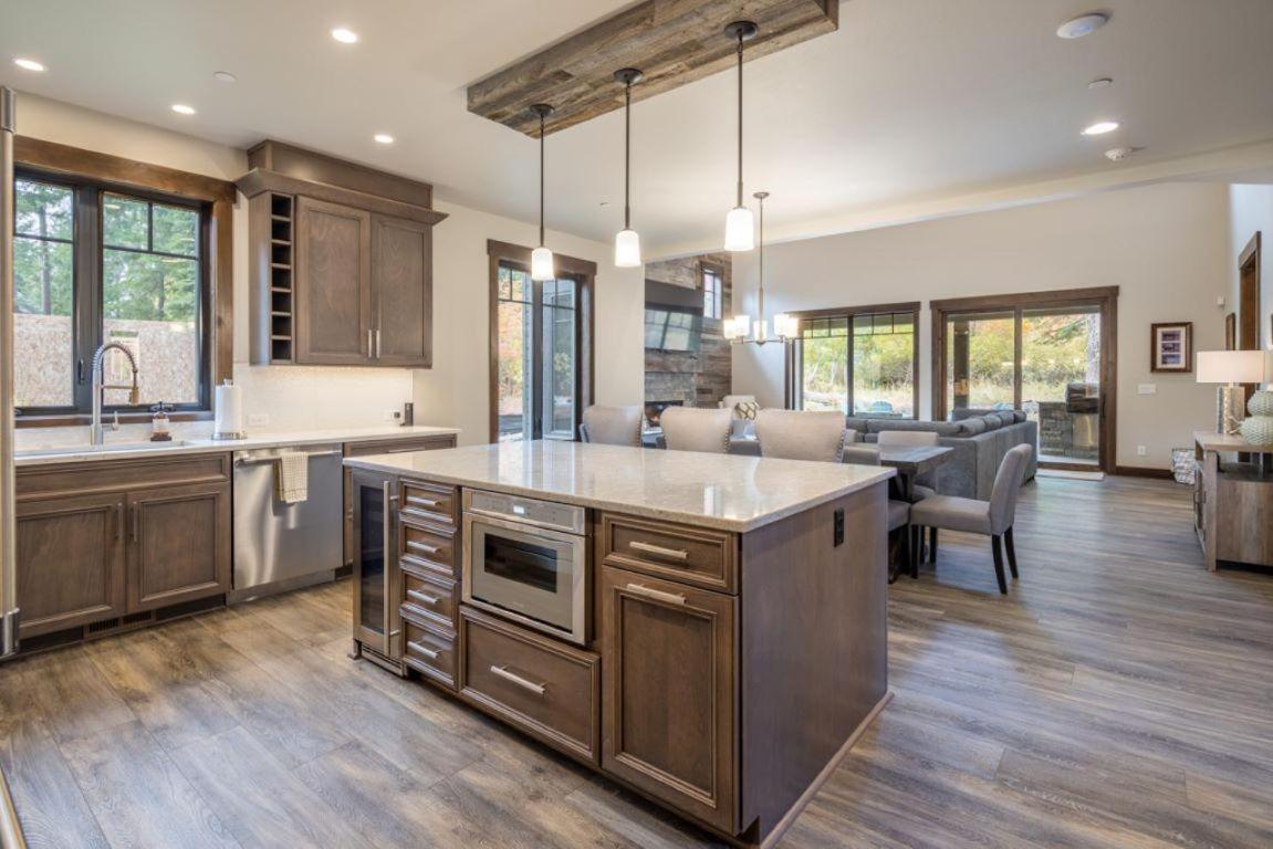 Suncadia 4 Bdrm Home Beautiful Floor To Ceiling Fireplace Кли Елъм Екстериор снимка